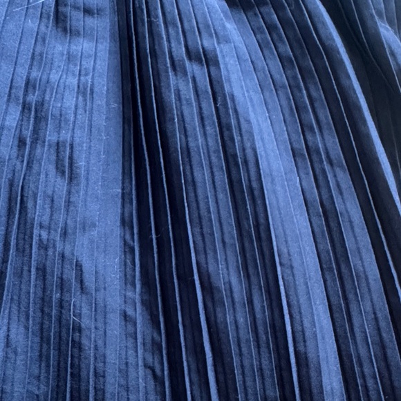 Lululemon City Peplum Tank in Black - Picture 4 of 5